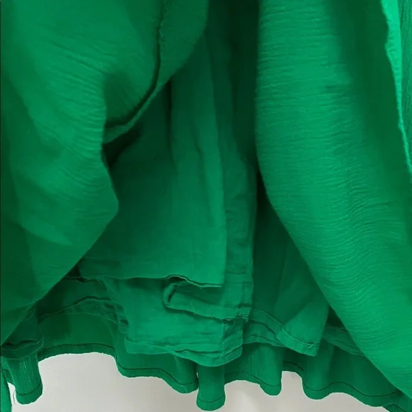 GOA Paris Kelly Green Ruffle Sleeve V-Neck Gauzy Tiered Mini Dress - Picture 7 of 13